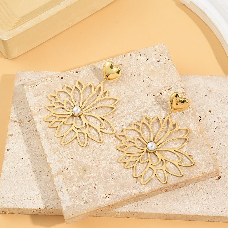 Bloom Pendant